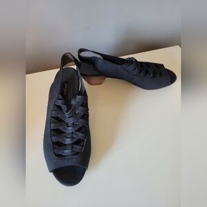 Paul Green Mattie Sandals, VGUC, Size 5.5